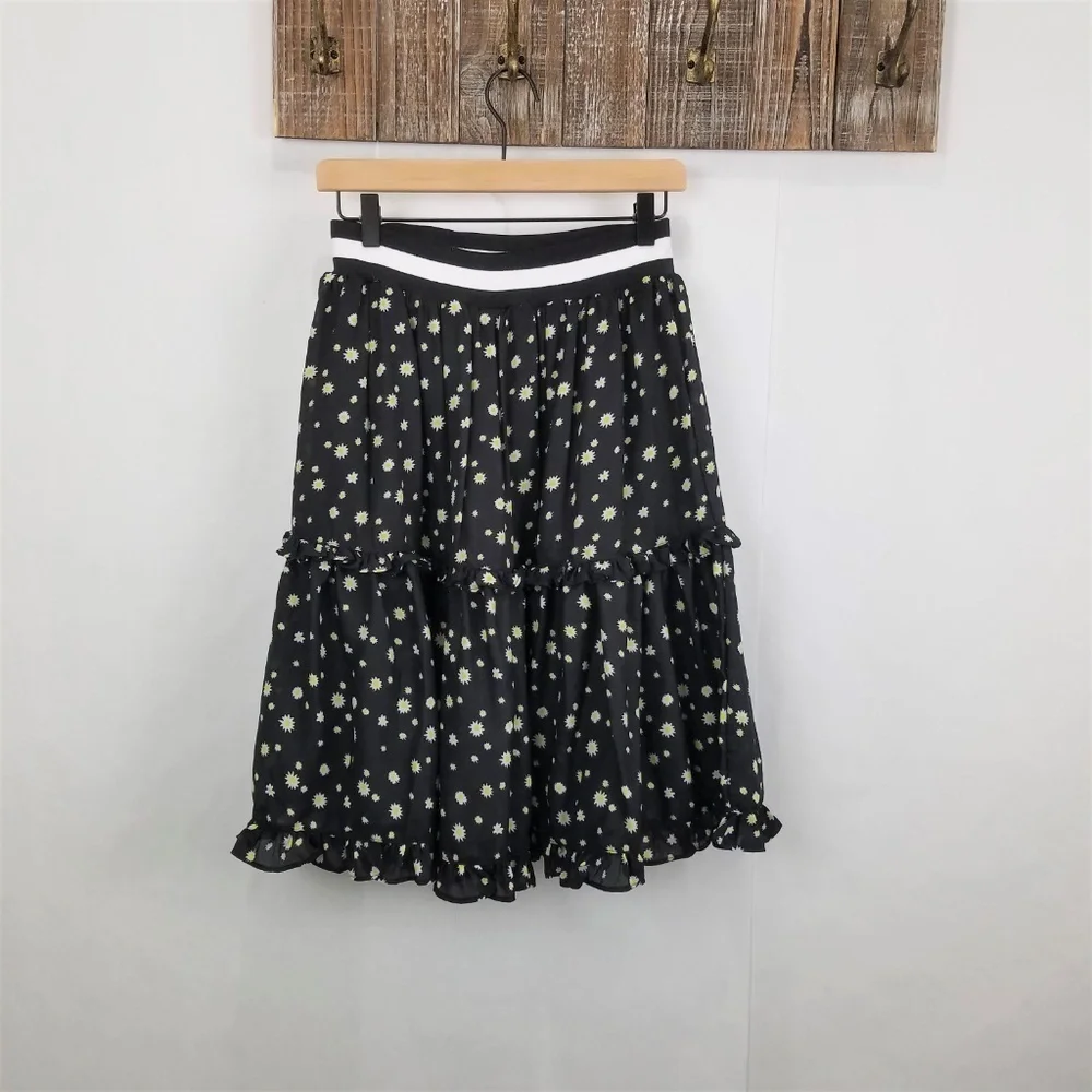 Nicopanda Skirt Women's Small Black Dainty Floral Tiered Ruffle Knee Length - Picture 6 of 7